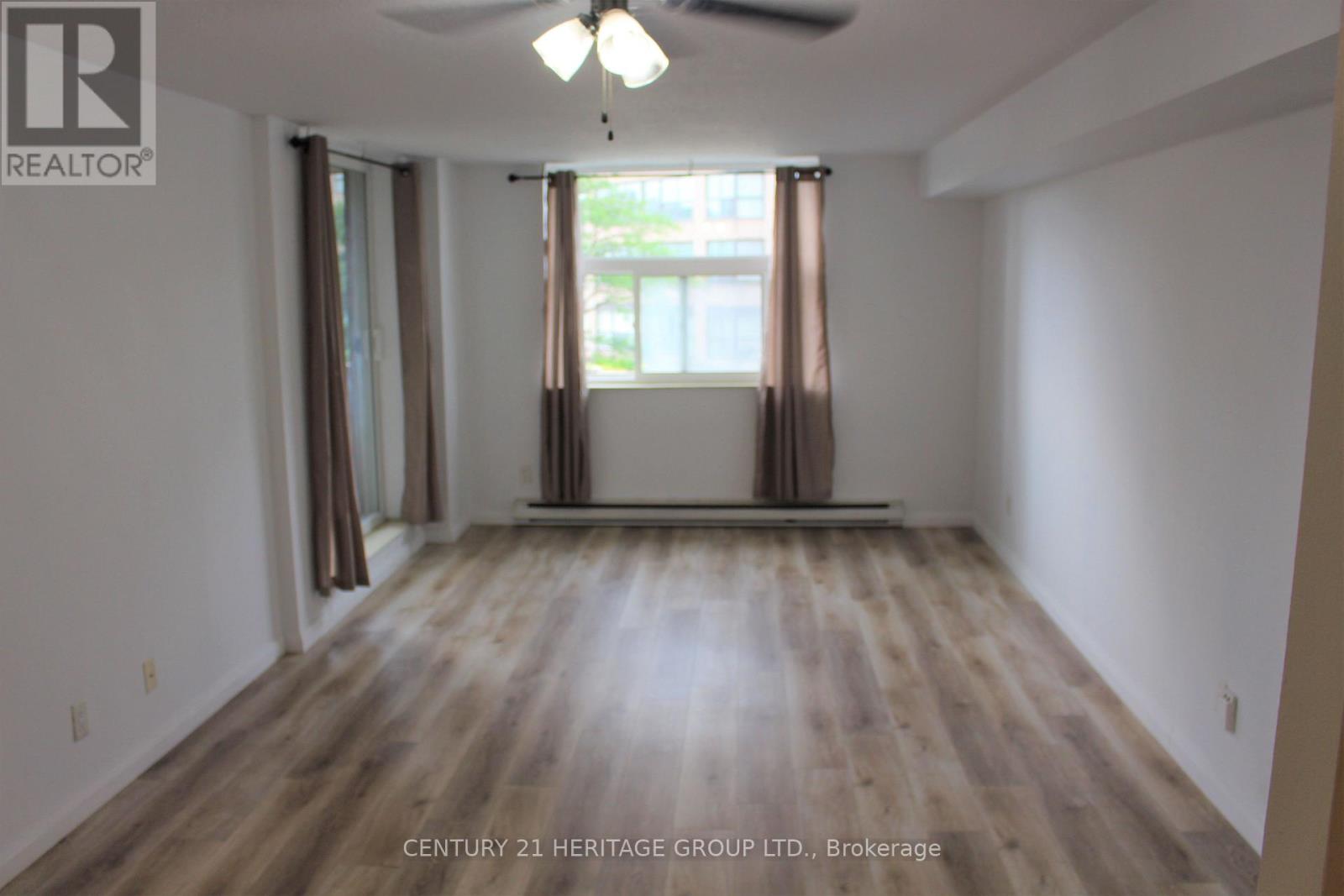 204 - 260 Davis Drive, Newmarket, Ontario  L3Y 7C3 - Photo 5 - N13588072
