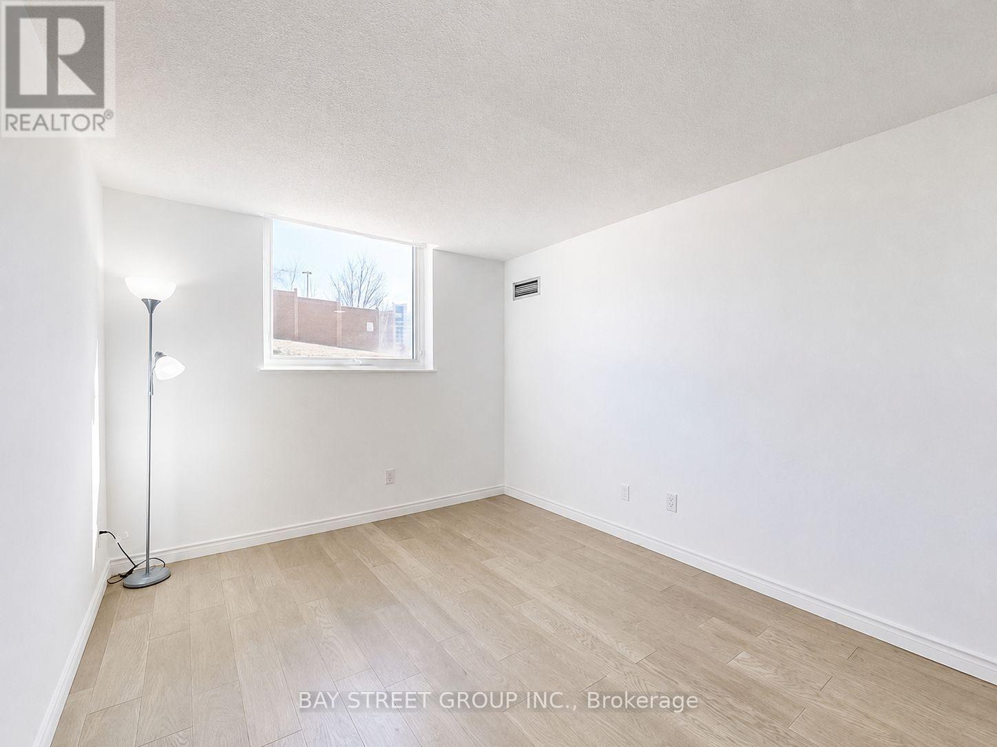 102 - 326 Major Mackenzie Drive E, Richmond Hill, Ontario  L4C 8T4 - Photo 5 - N13588166