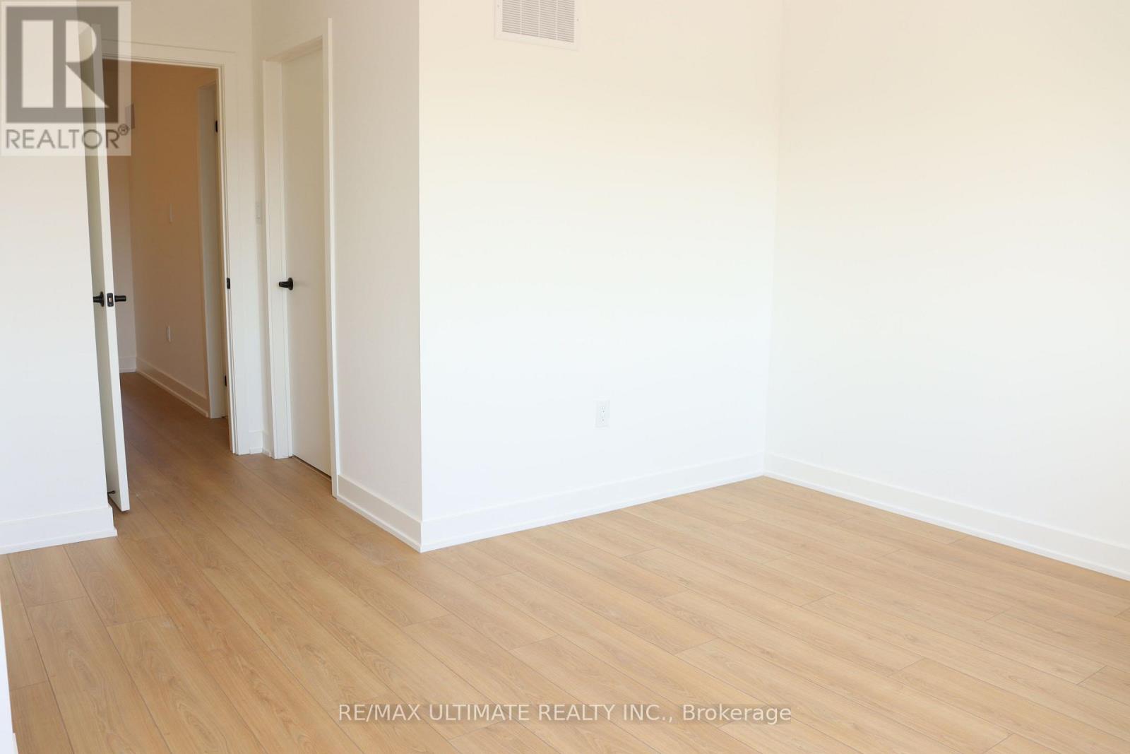 61 Flan Boulevard, Barrie, Ontario L9J 1C6 - Photo 24 - S13587954