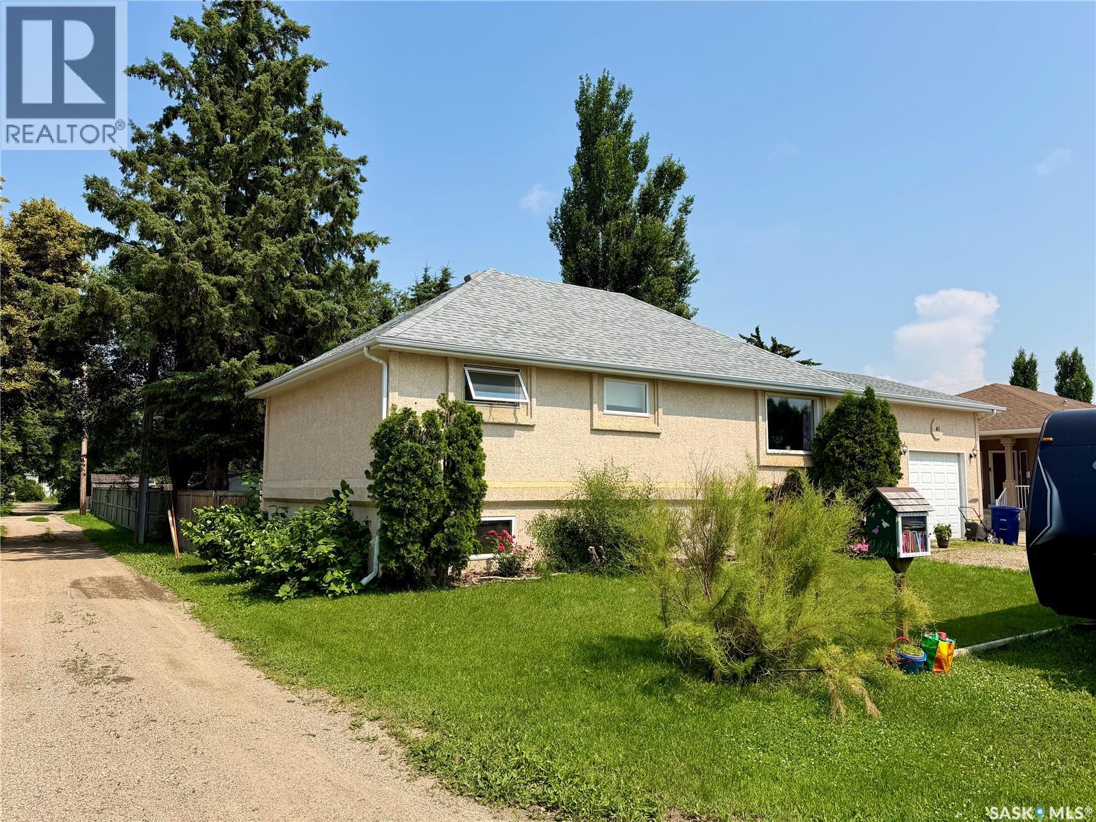 41 Campbell Place, Clavet, Saskatchewan  S0K 0Y0 - Photo 2 - SK043189