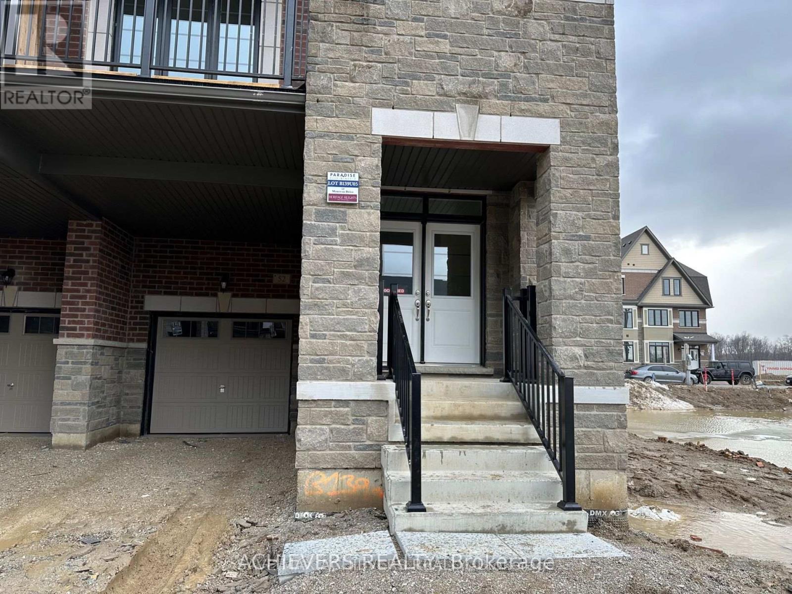 52 MONREAU DRIVE, Brampton (Northwest Brampton)