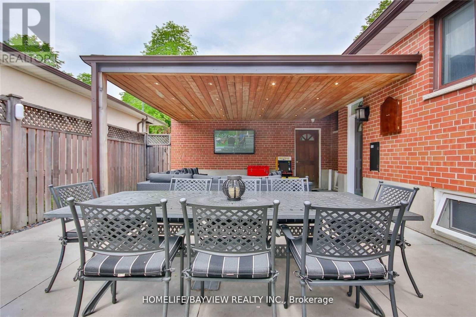 72 Keegan (Lower) Crescent, Toronto, Ontario  M3J 1G2 - Photo 3 - W13588080