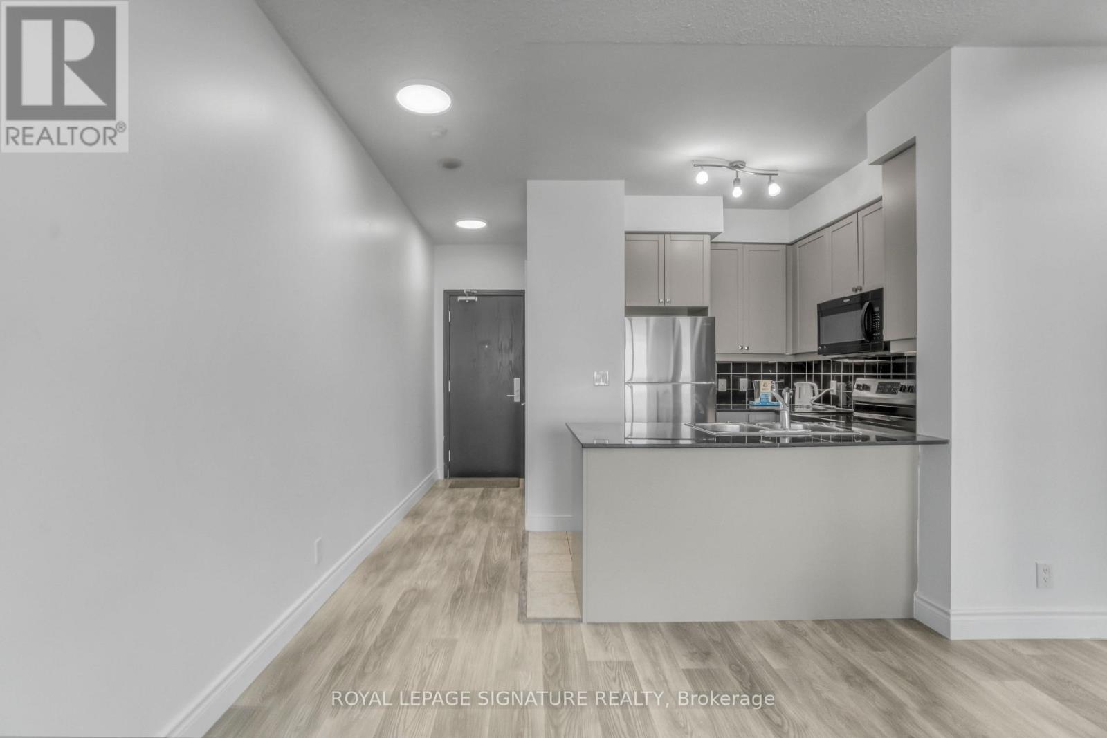 1701 - 90 Absolute Avenue, Mississauga, Ontario  L4Z 0A3 - Photo 2 - W13588218