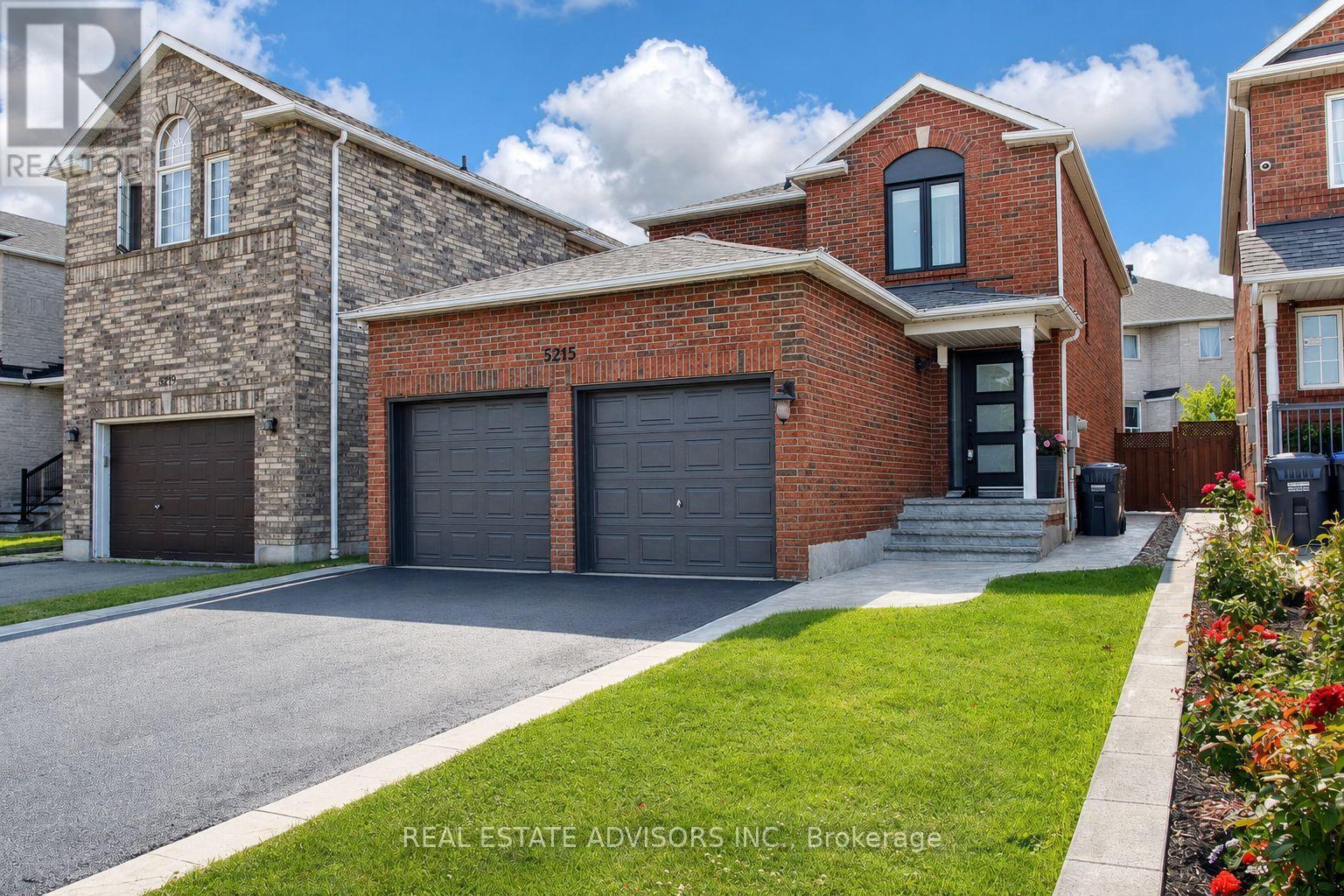 5215 MARBLEWOOD DRIVE, Mississauga (East Credit)