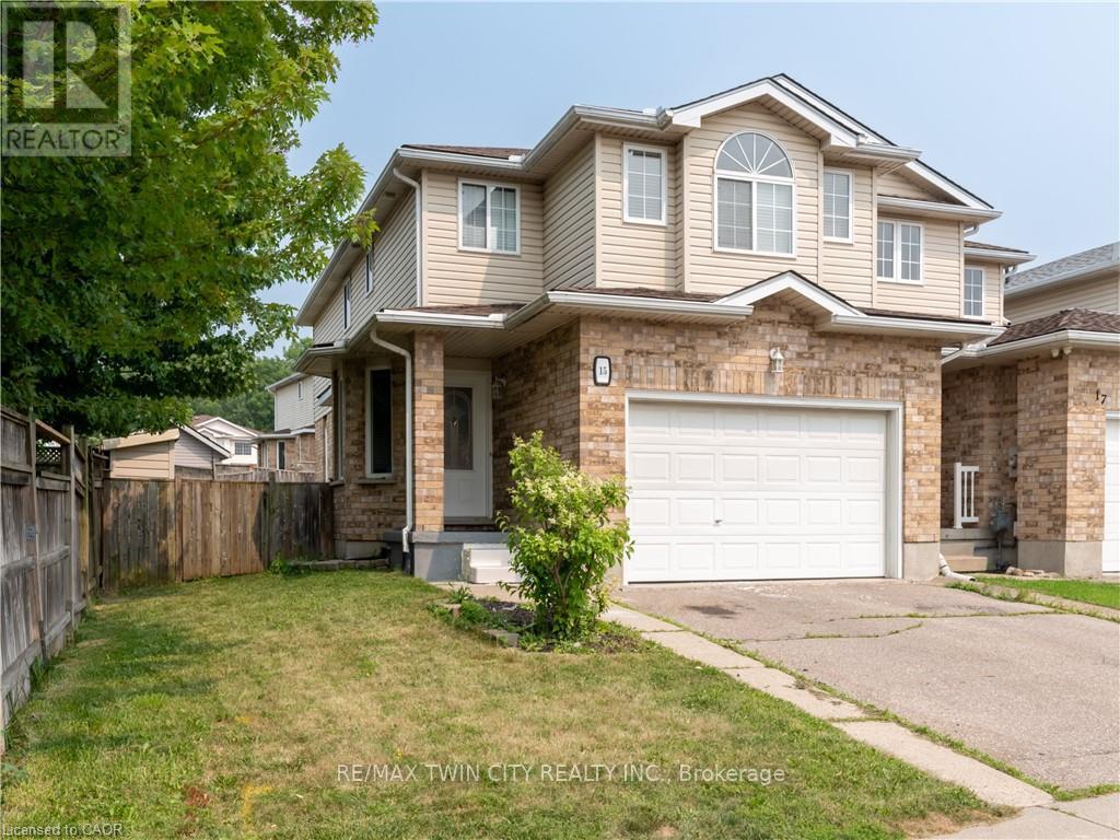 15 CHESTER DRIVE, Cambridge, Ontario