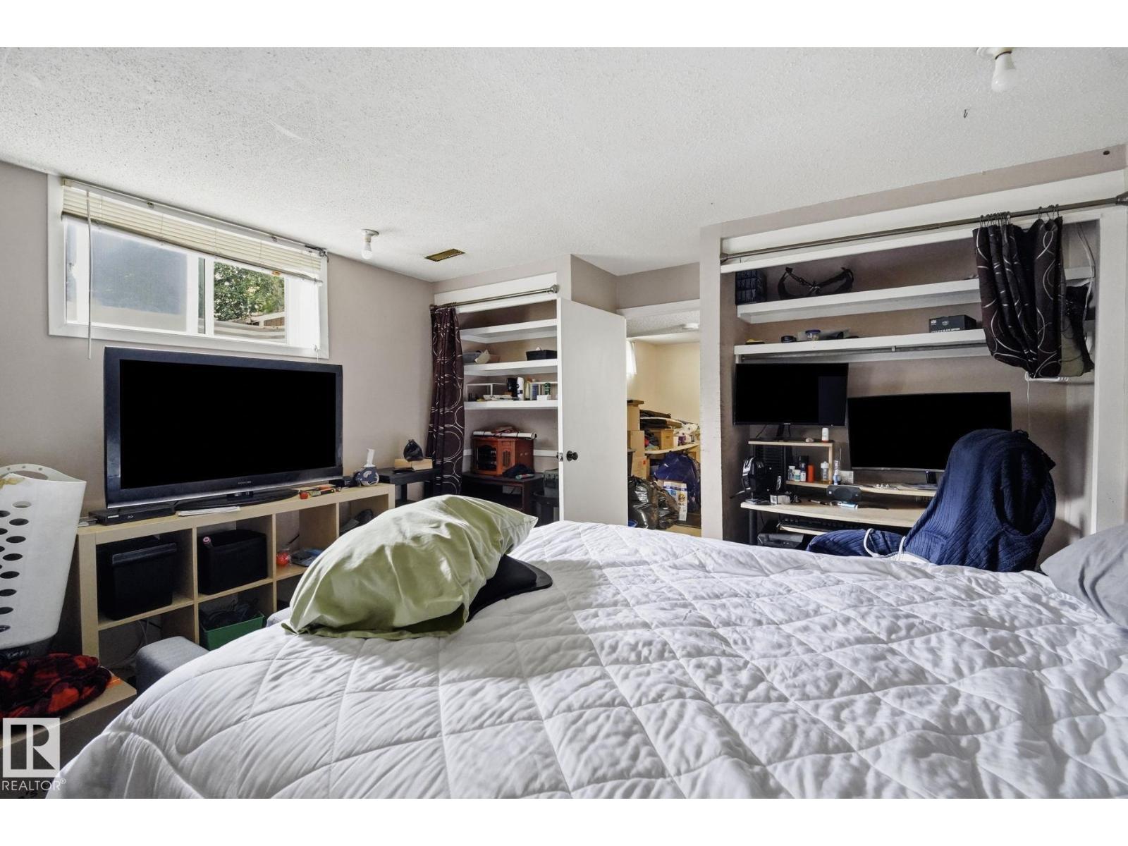 1315 Knottwood Rd E NW, Edmonton, Alberta  T6K 2K5 - Photo 23 - E4499932