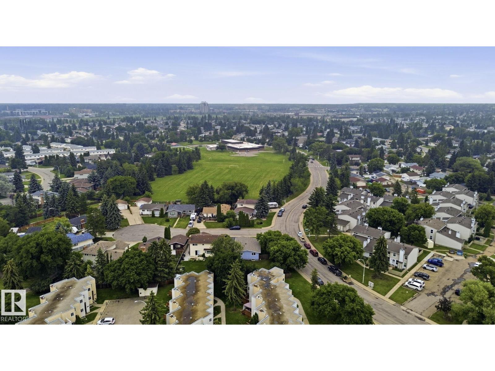 1315 Knottwood Rd E NW, Edmonton, Alberta  T6K 2K5 - Photo 40 - E4499932