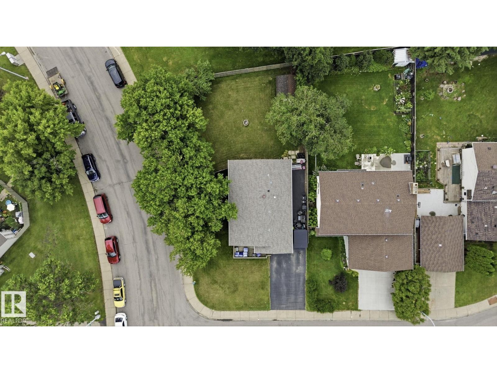 1315 Knottwood Rd E NW, Edmonton, Alberta  T6K 2K5 - Photo 36 - E4499932