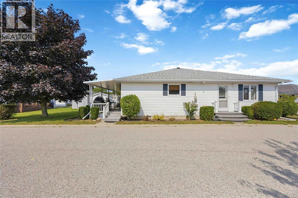 5700 Blackwell Sideroad Unit# 359, Sarnia, Ontario N7W 1B7 - Photo 29 - 26017553