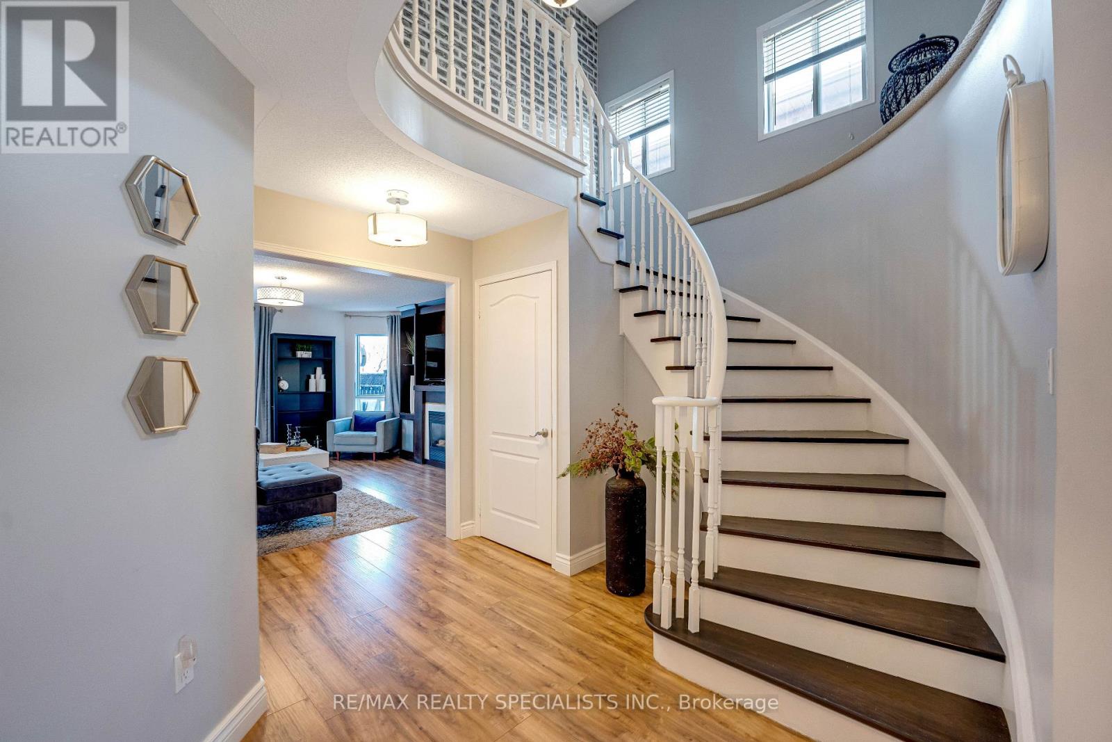 7 Banington Crescent, Brampton, Ontario  L7A 1G4 - Photo 4 - W13526360