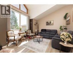 44 Lakhota Road W, Lethbridge, Alberta