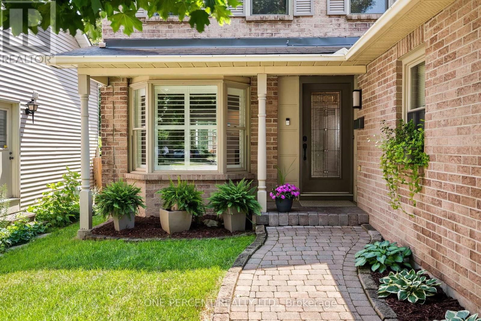 1568 Sunview Drive, Ottawa, Ontario  K1C 5A3 - Photo 3 - X13588330