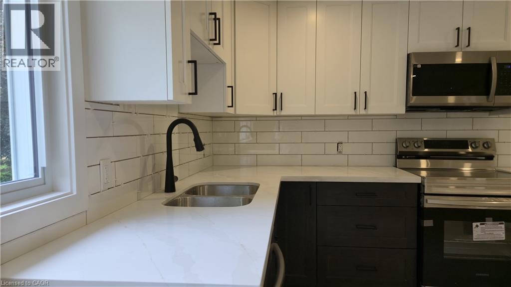404 Forest Hill Drive Unit# 1, Kitchener, Ontario N2M 4H4 - Photo 1 - 40849868