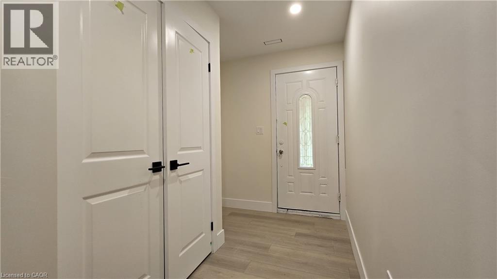 404 Forest Hill Drive Unit# 1, Kitchener, Ontario N2M 4H4 - Photo 2 - 40849868
