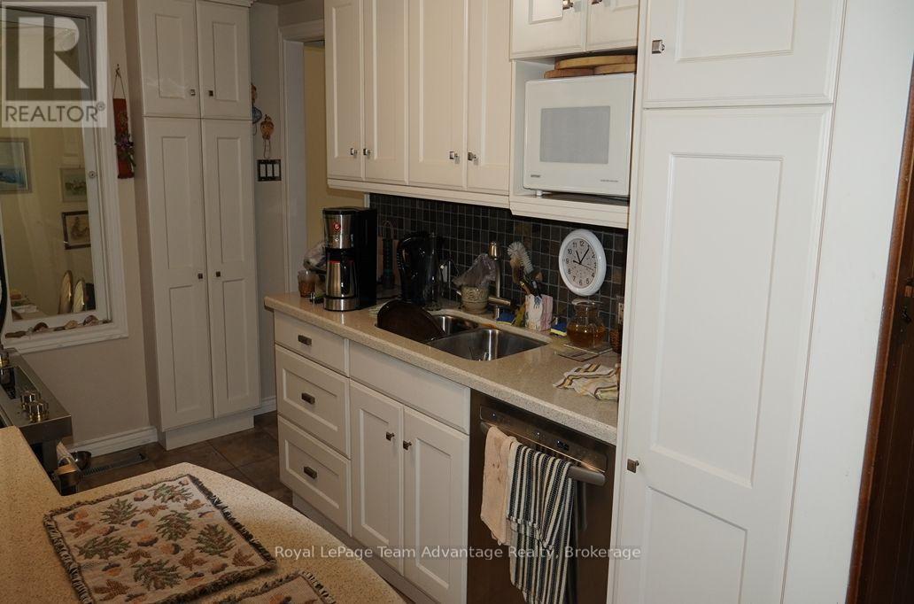 101 & 99 Carling Bay Road E, Carling, Ontario  P0G 1G0 - Photo 9 - X13588268