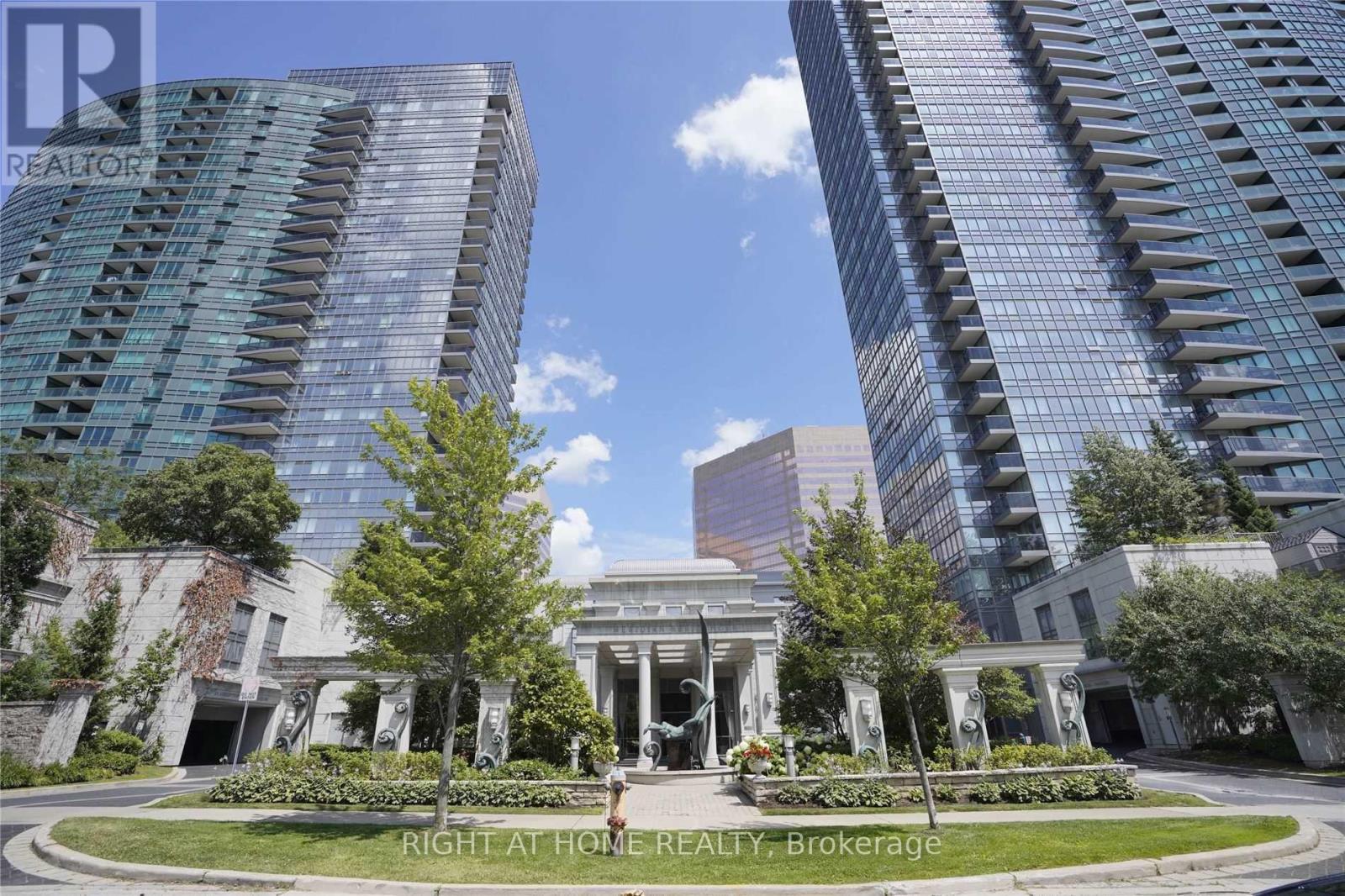 815 - 25 GREENVIEW AVENUE, Toronto (Newtonbrook West)