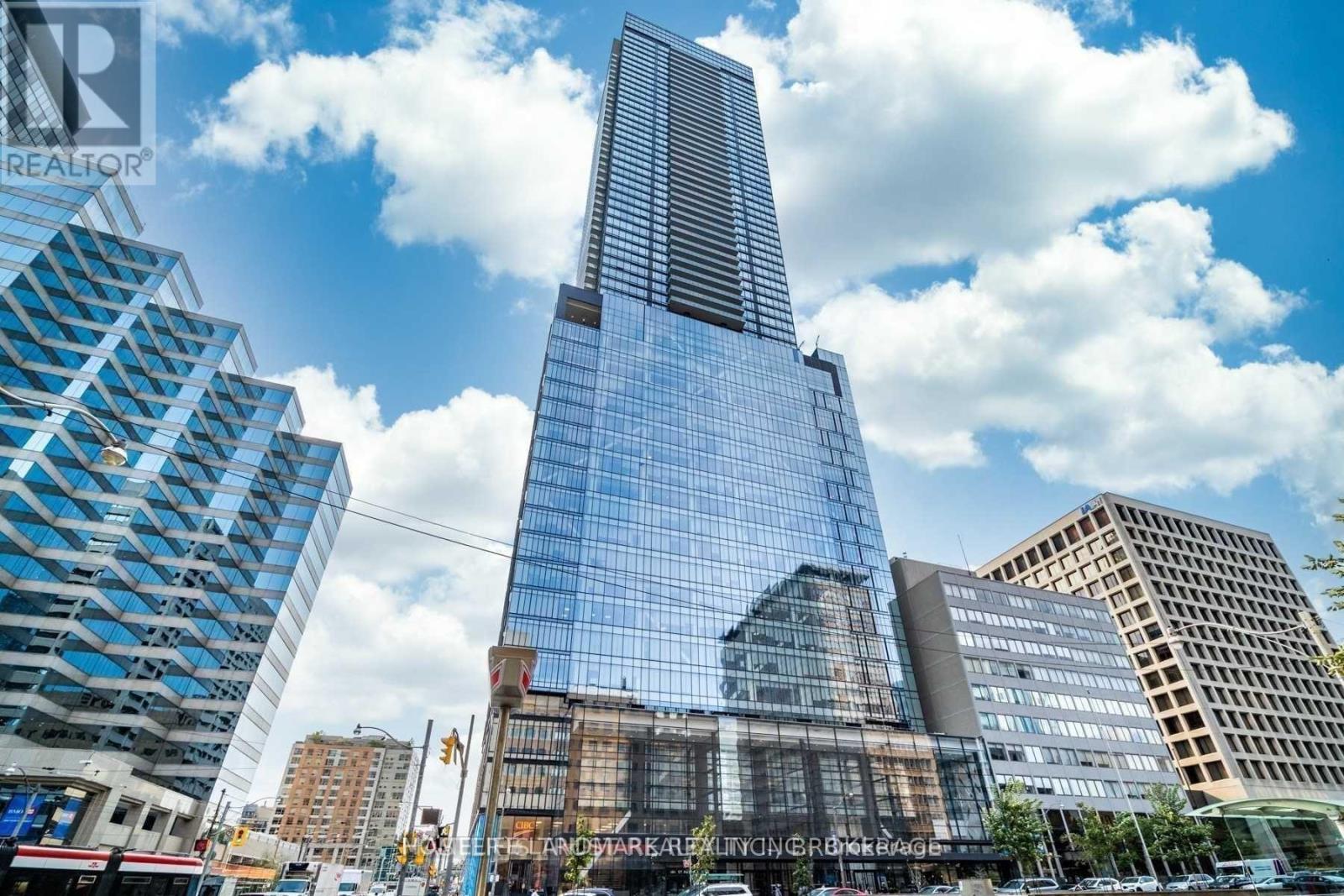 3111 - 488 UNIVERSITY AVENUE, Toronto, Ontario