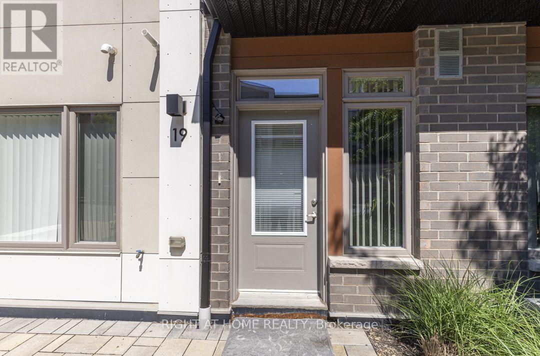 15 - 60 Orchid Place Drive, Toronto, Ontario  M1B 0C4 - Photo 1 - E13588376