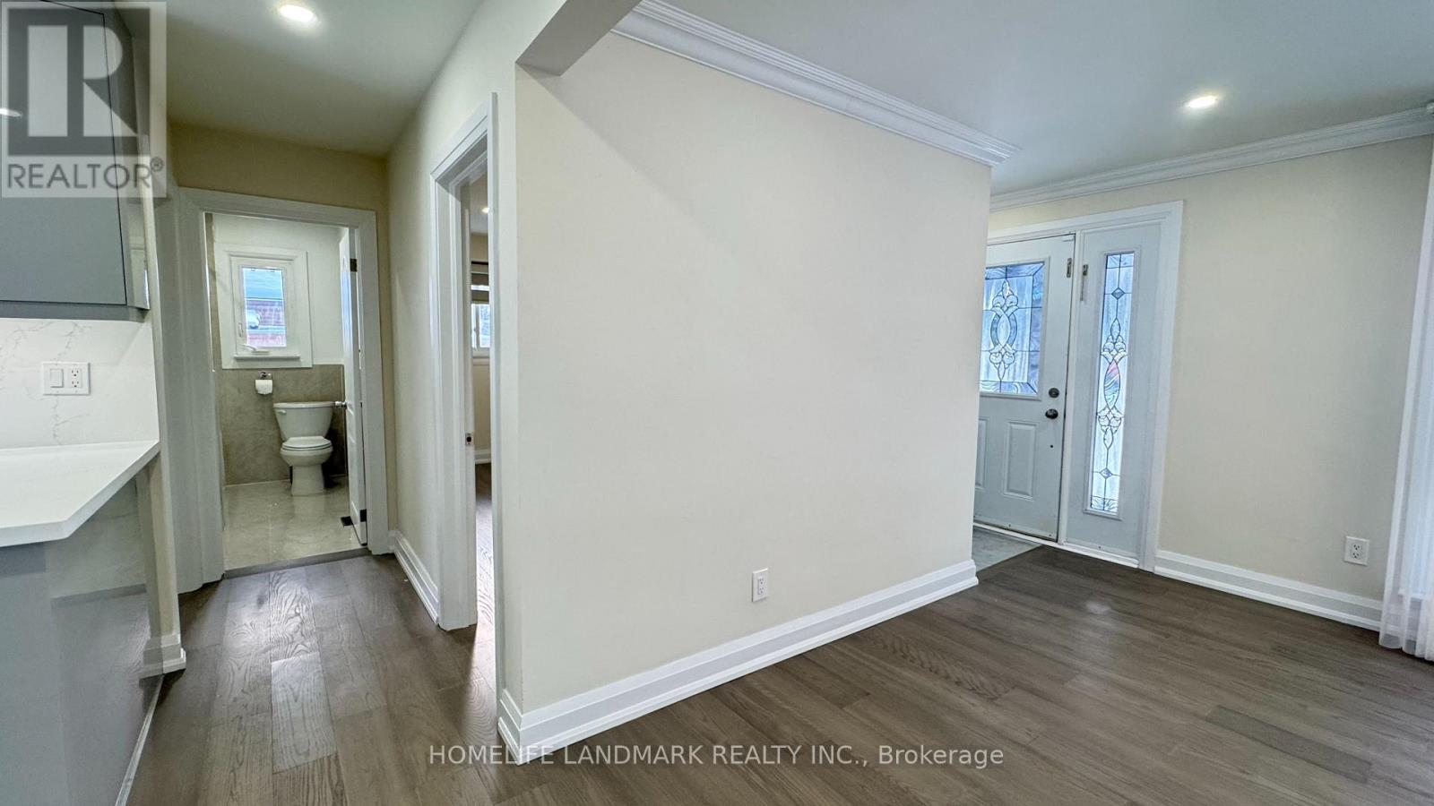 (Main) - 95 Sussex Avenue, Richmond Hill, Ontario  L4C 2E8 - Photo 5 - N13588334