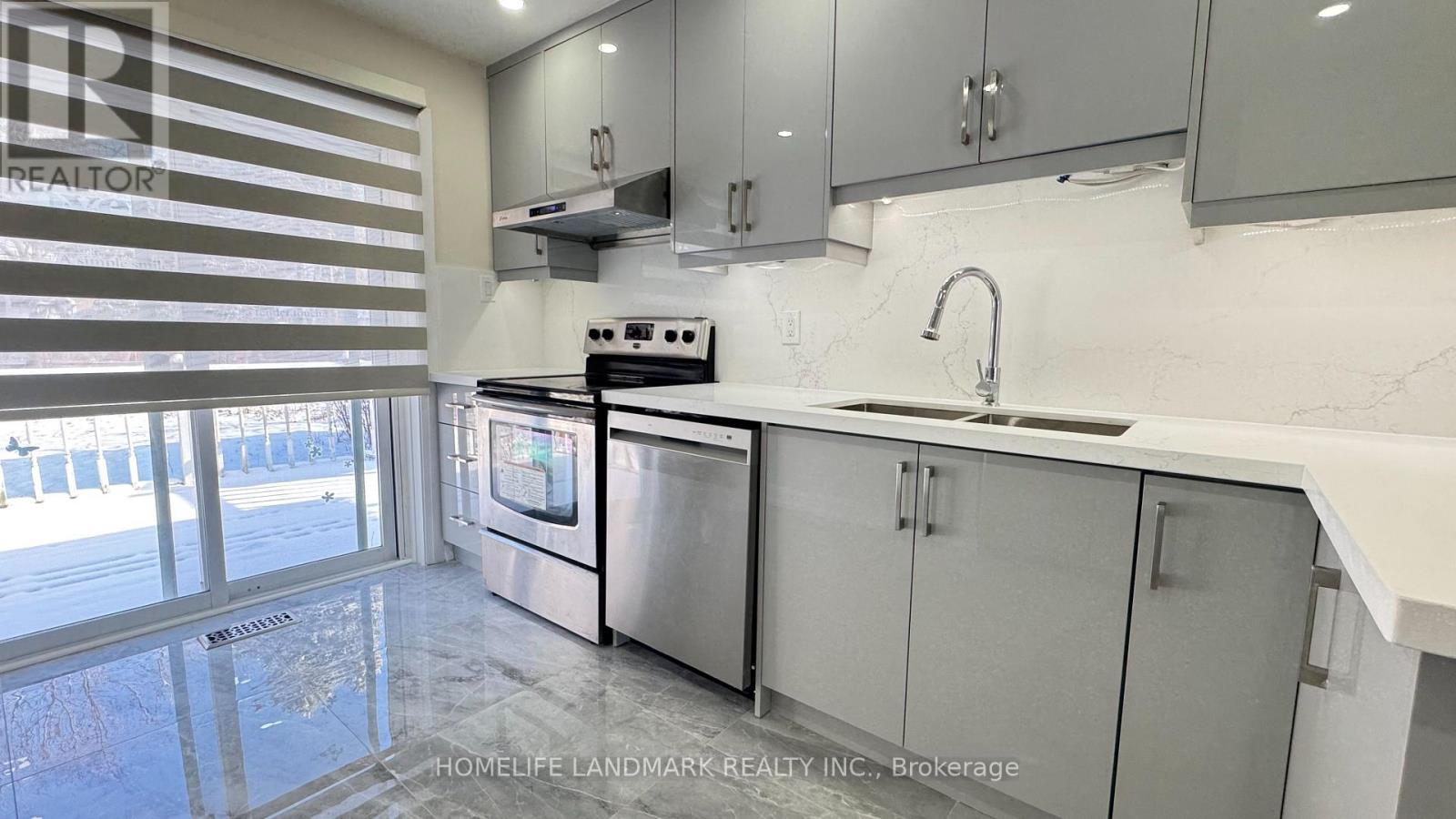(Main) - 95 Sussex Avenue, Richmond Hill, Ontario  L4C 2E8 - Photo 8 - N13588334