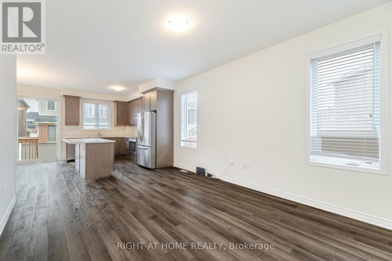 908 Sumac Gardens, Milton, Ontario  L9T 2X5 - Photo 10 - W13588310