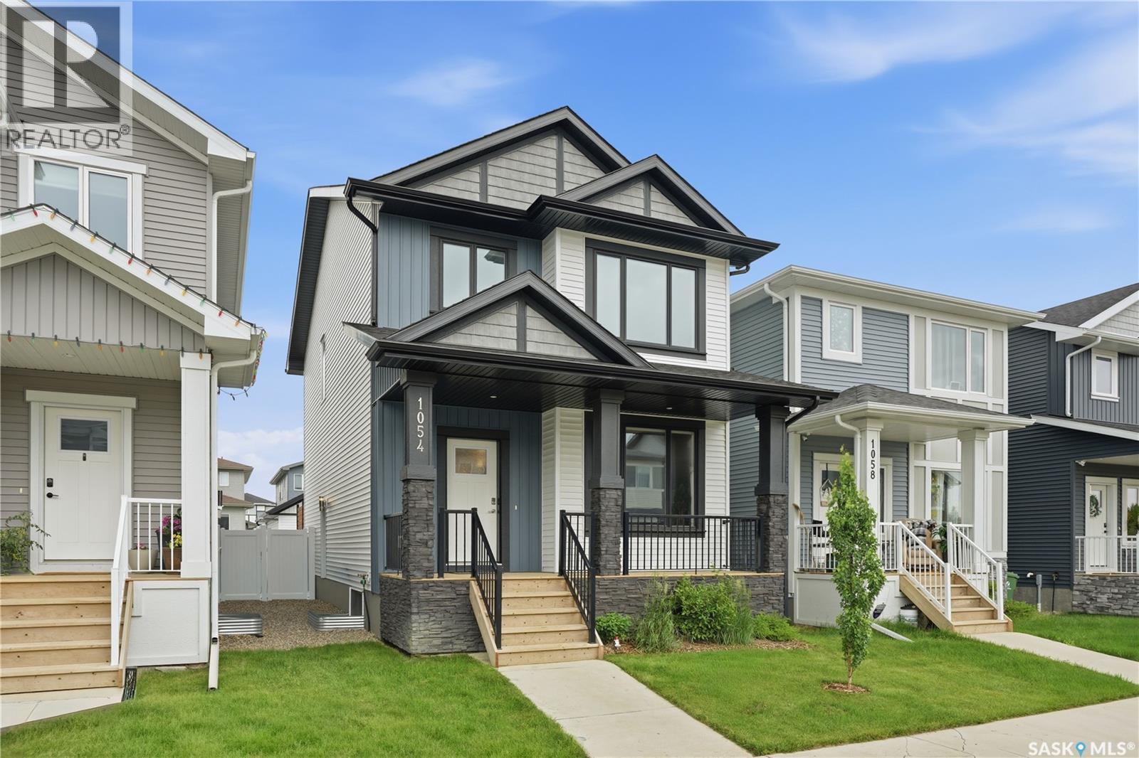 1054 Brighton Gate, Saskatoon, Saskatchewan  S7V 1S6 - Photo 2 - SK042905
