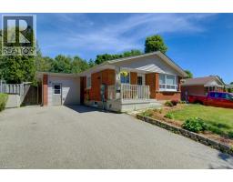 136 DUNSMERE Drive, Kitchener, Ontario
