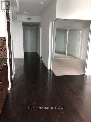 3304 - 14 York Street, Toronto, Ontario  M5J 2Z2 - Photo 4 - C12778796