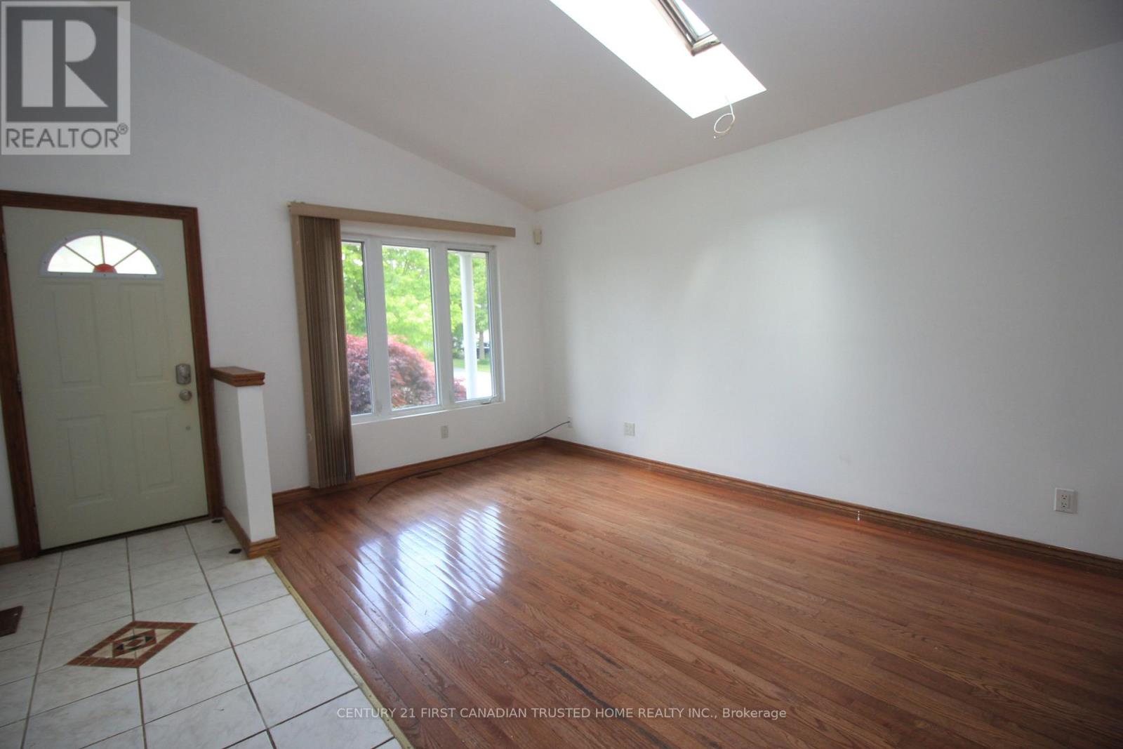 176 Oldham Street, London South, Ontario N5E 5E2 - Photo 3 - X13588698