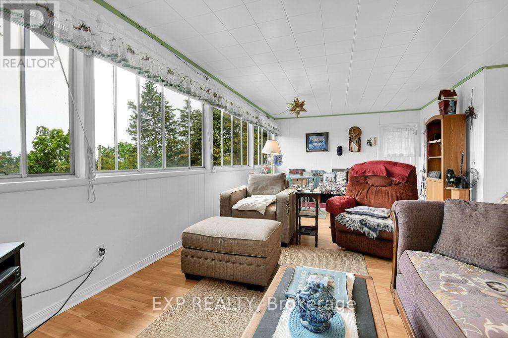 11 Goodbody Crescent, Front Of Yonge, Ontario  K0E 1R0 - Photo 10 - X13588488