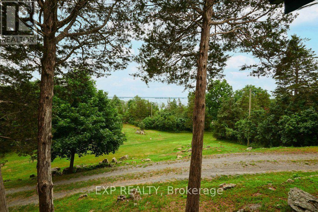 11 Goodbody Crescent, Front Of Yonge, Ontario  K0E 1R0 - Photo 25 - X13588488