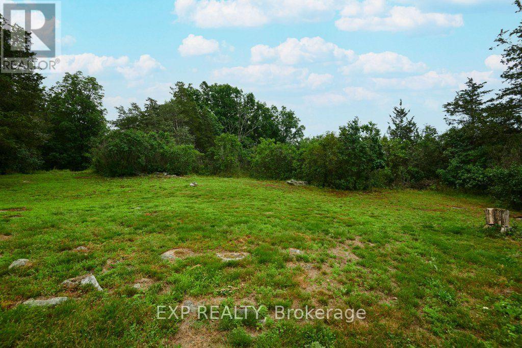 11 Goodbody Crescent, Front Of Yonge, Ontario  K0E 1R0 - Photo 31 - X13588488