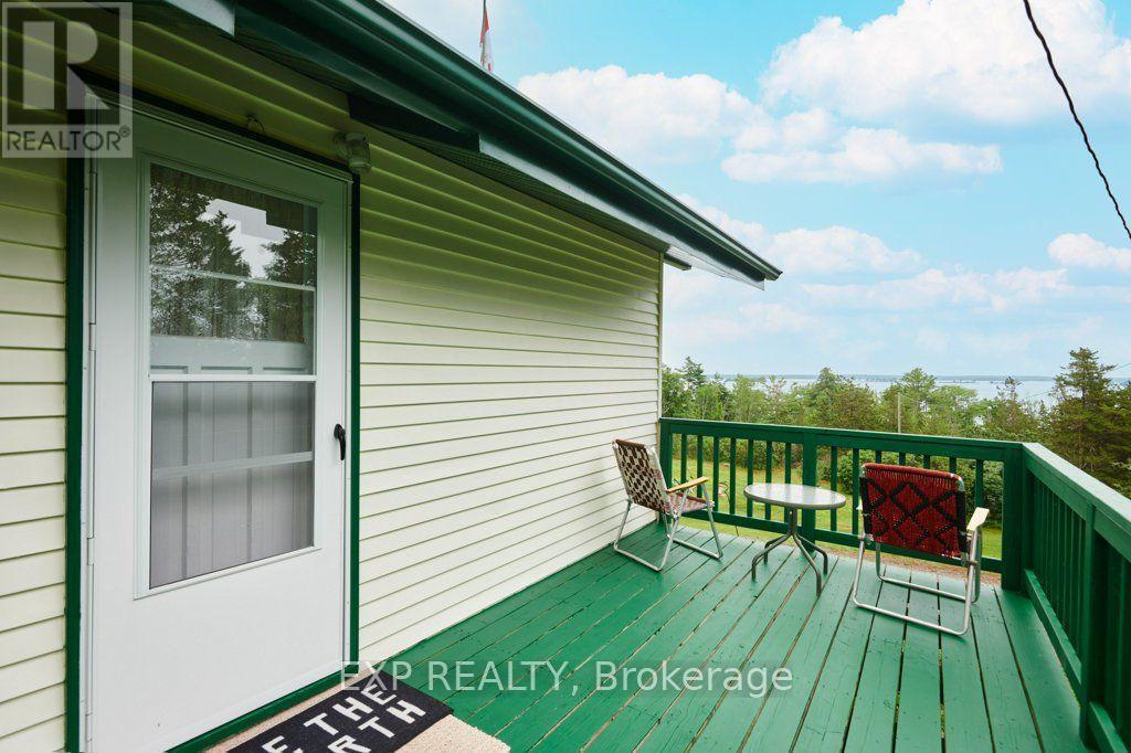 11 Goodbody Crescent, Front Of Yonge, Ontario K0E 1R0 - Photo 4 - X13588488