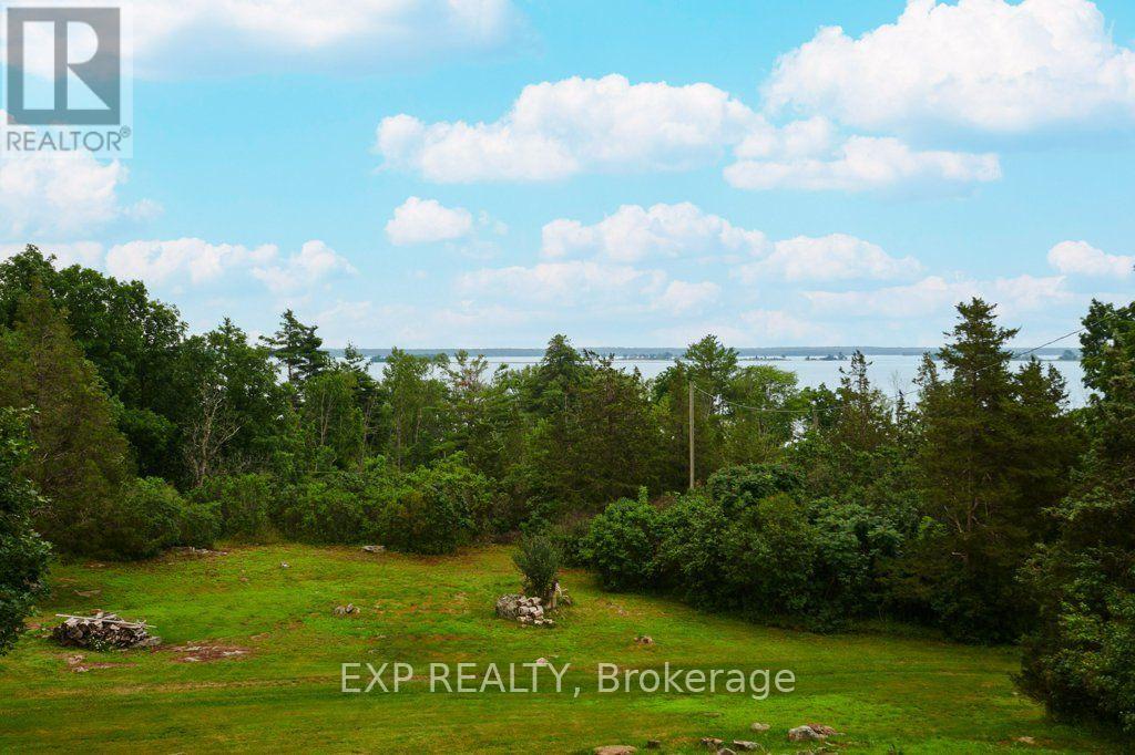 11 Goodbody Crescent, Front Of Yonge, Ontario K0E 1R0 - Photo 6 - X13588488