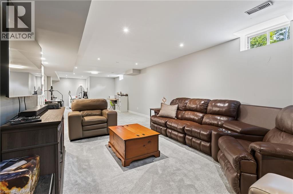 16 Watercliff Place, Stoney Creek, Ontario  L8E 6E5 - Photo 42 - 40849388