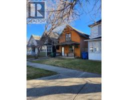 721 6 Street S, Lethbridge, Alberta