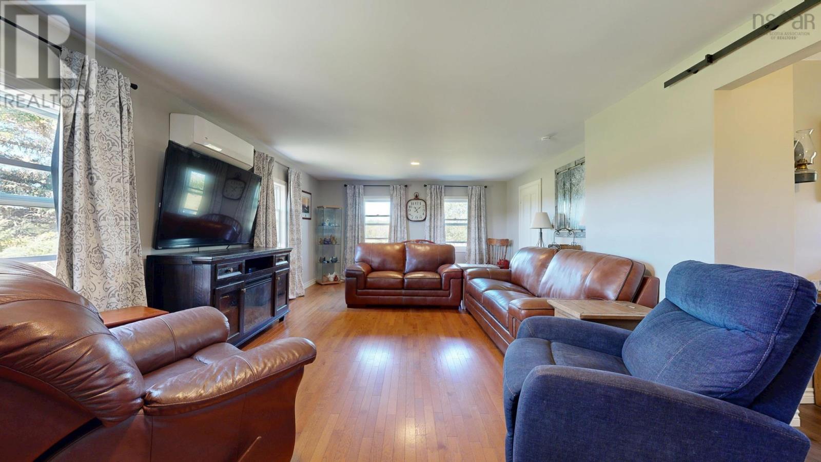 718 Small Gains Road, Brooklyn, Nova Scotia  B5A 4A8 - Photo 18 - 202617911