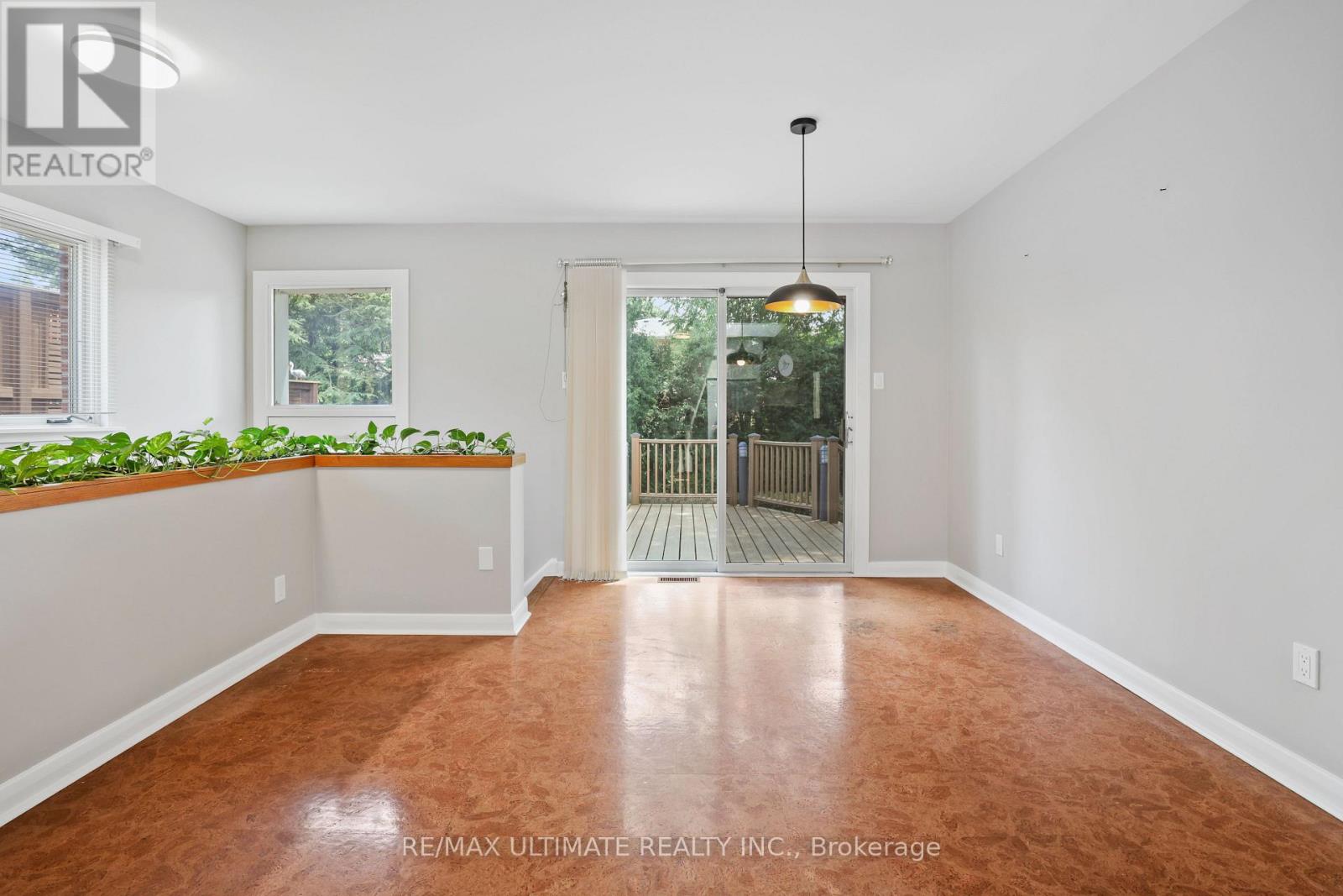 121 Elvaston Drive, Toronto, Ontario  M4A 1N8 - Photo 11 - C13588490