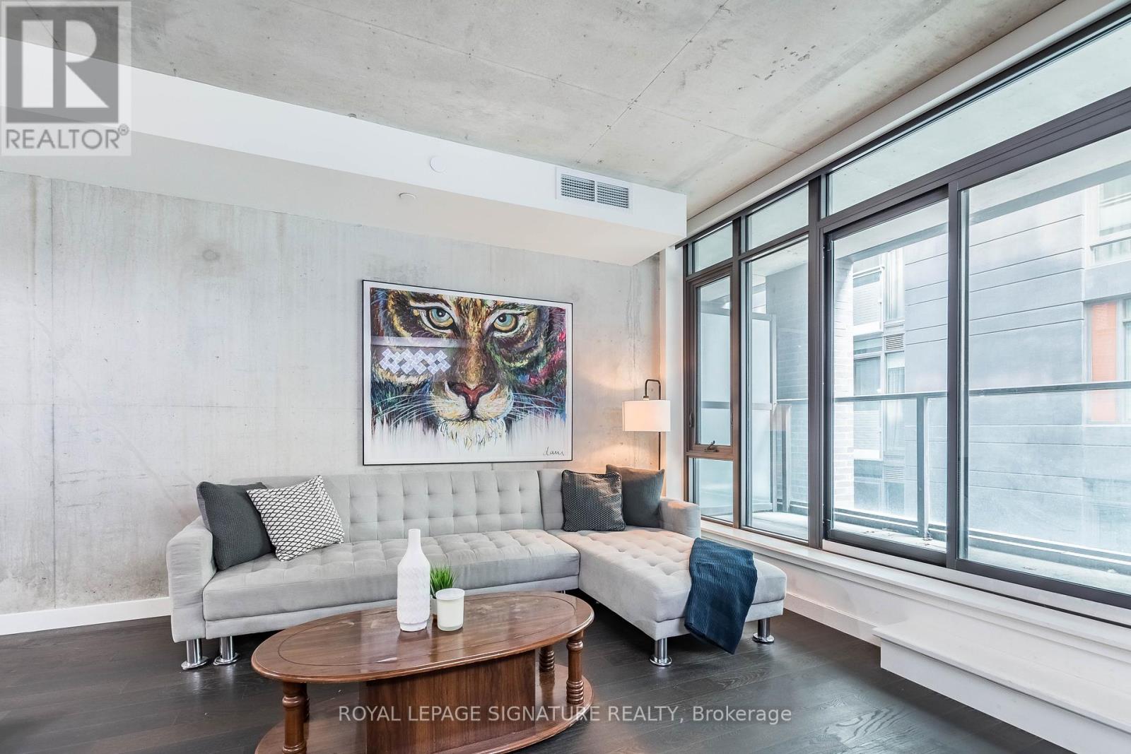 318 - 111 Bathurst Street, Toronto, Ontario  M5V 0M9 - Photo 2 - C13588590