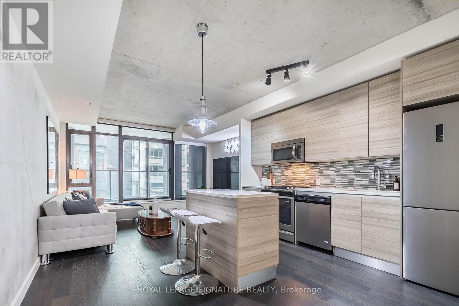 318 - 111 Bathurst Street, Toronto, Ontario  M5V 0M9 - Photo 3 - C13588590