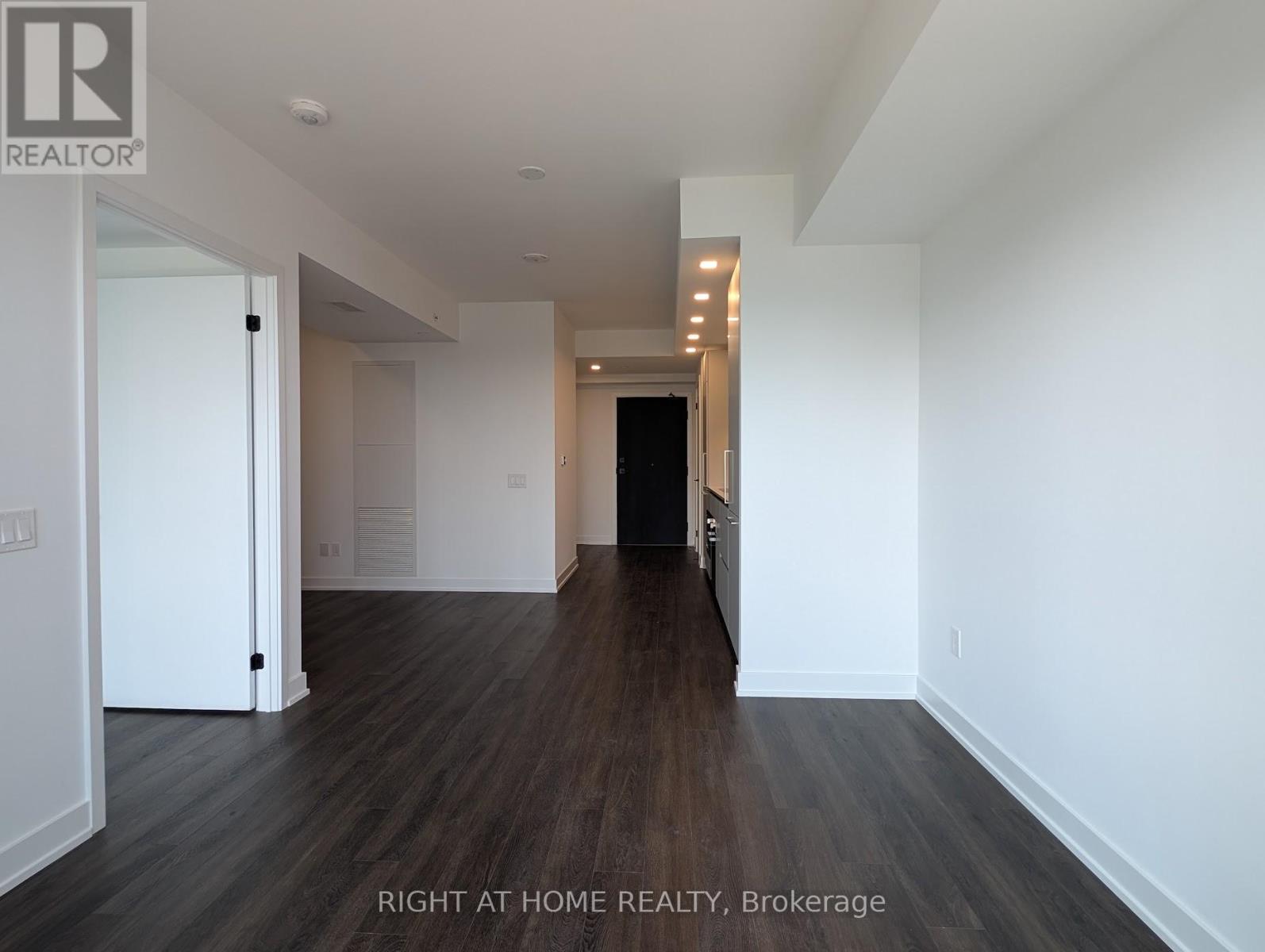 3610 - 609 Sherbourne Street, Toronto, Ontario  L4X 0A4 - Photo 2 - C13588600