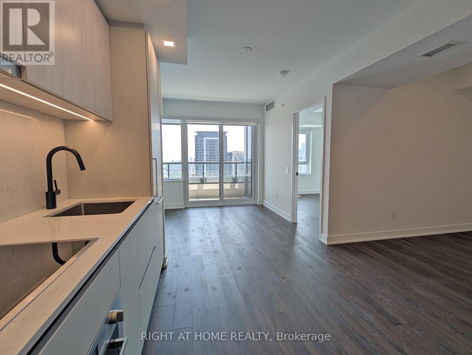 3610 - 609 Sherbourne Street, Toronto, Ontario  L4X 0A4 - Photo 4 - C13588600