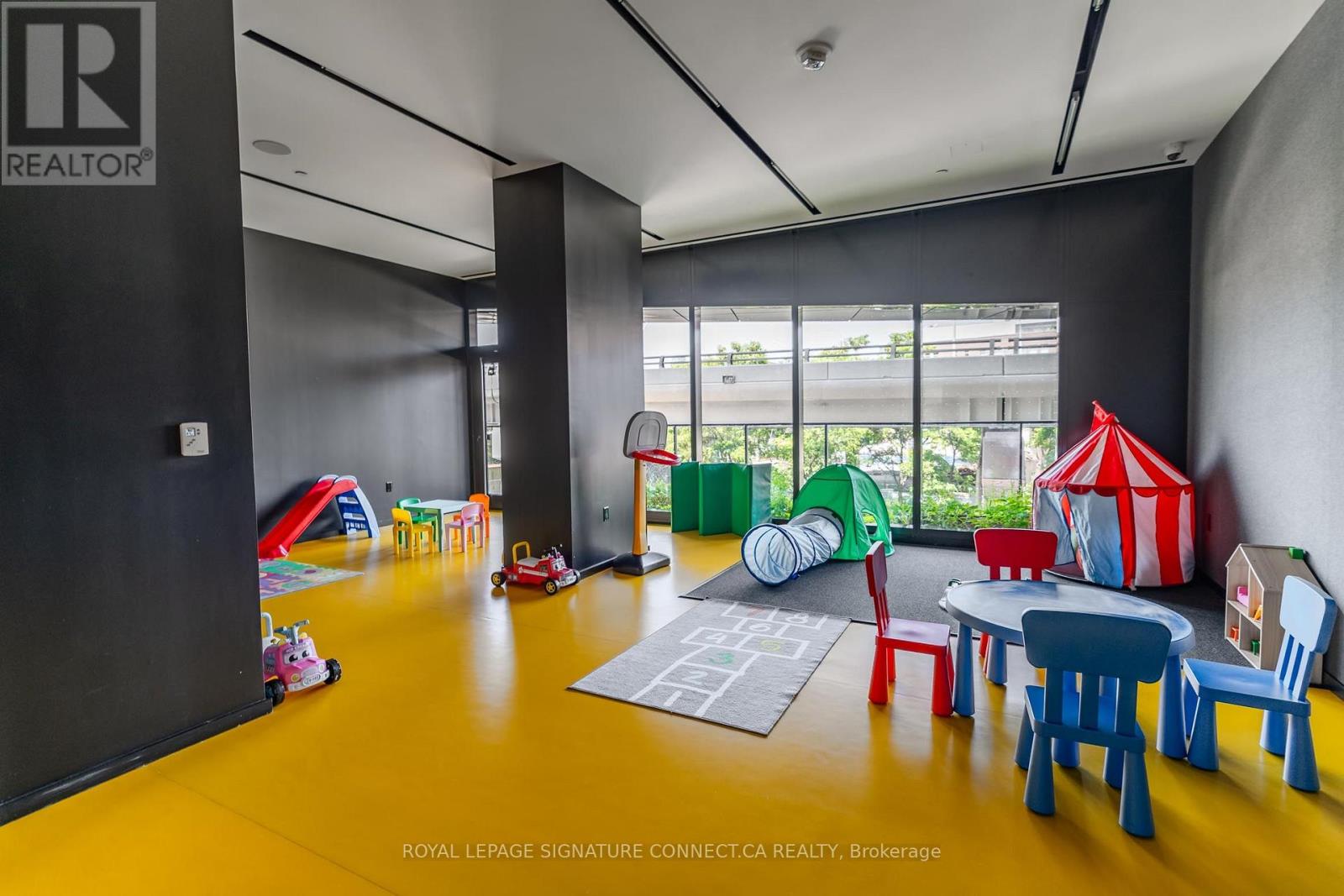 910 - 21 Lawren Harris Square, Toronto, Ontario  M5A 0T4 - Photo 17 - C13588646