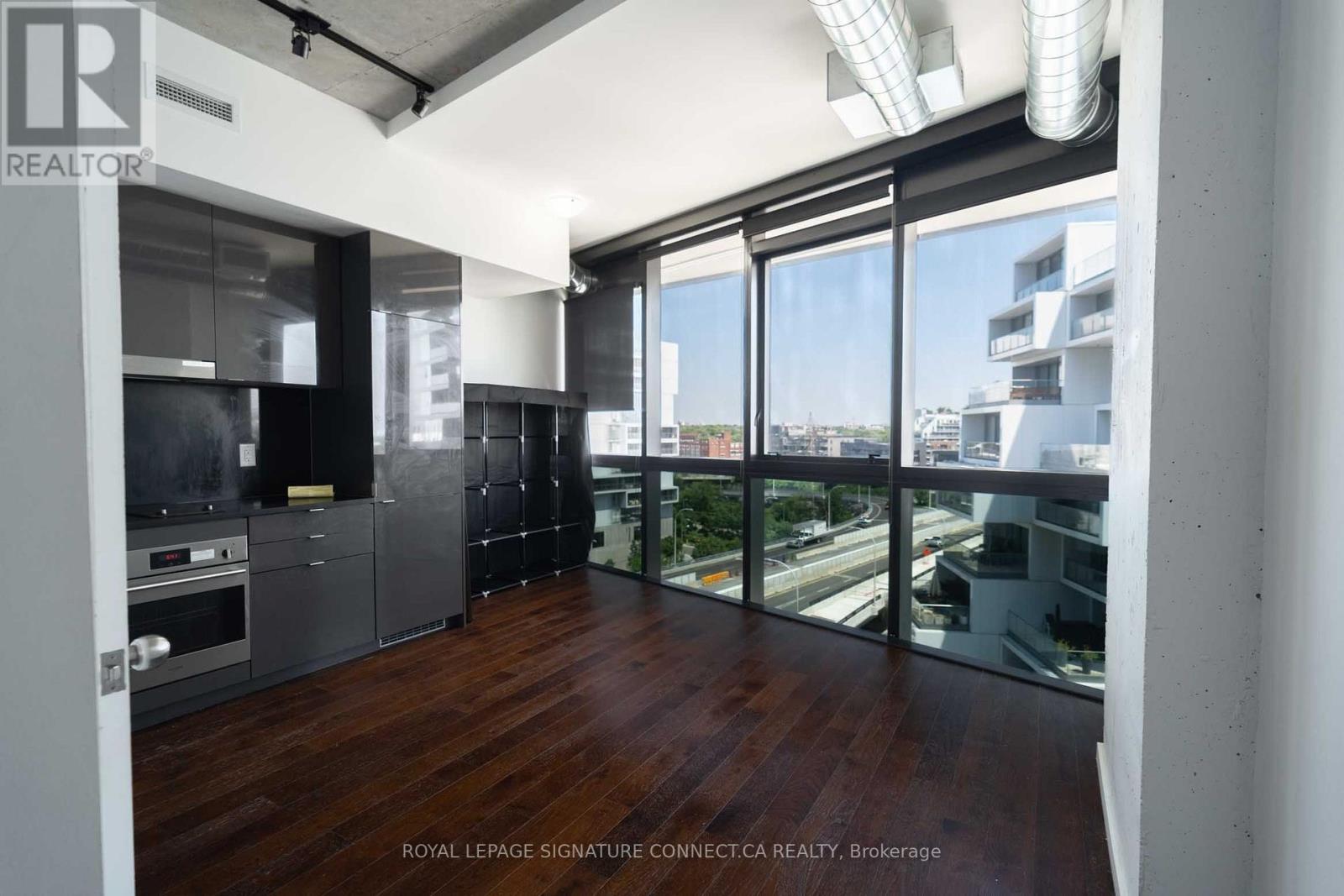 910 - 21 Lawren Harris Square, Toronto, Ontario  M5A 0T4 - Photo 4 - C13588646