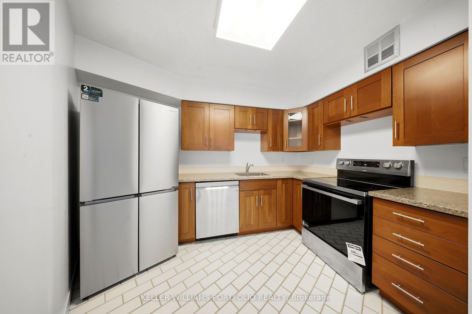 1608 - 250 Queens Quay W, Toronto, Ontario  M5J 2N2 - Photo 10 - C13588686