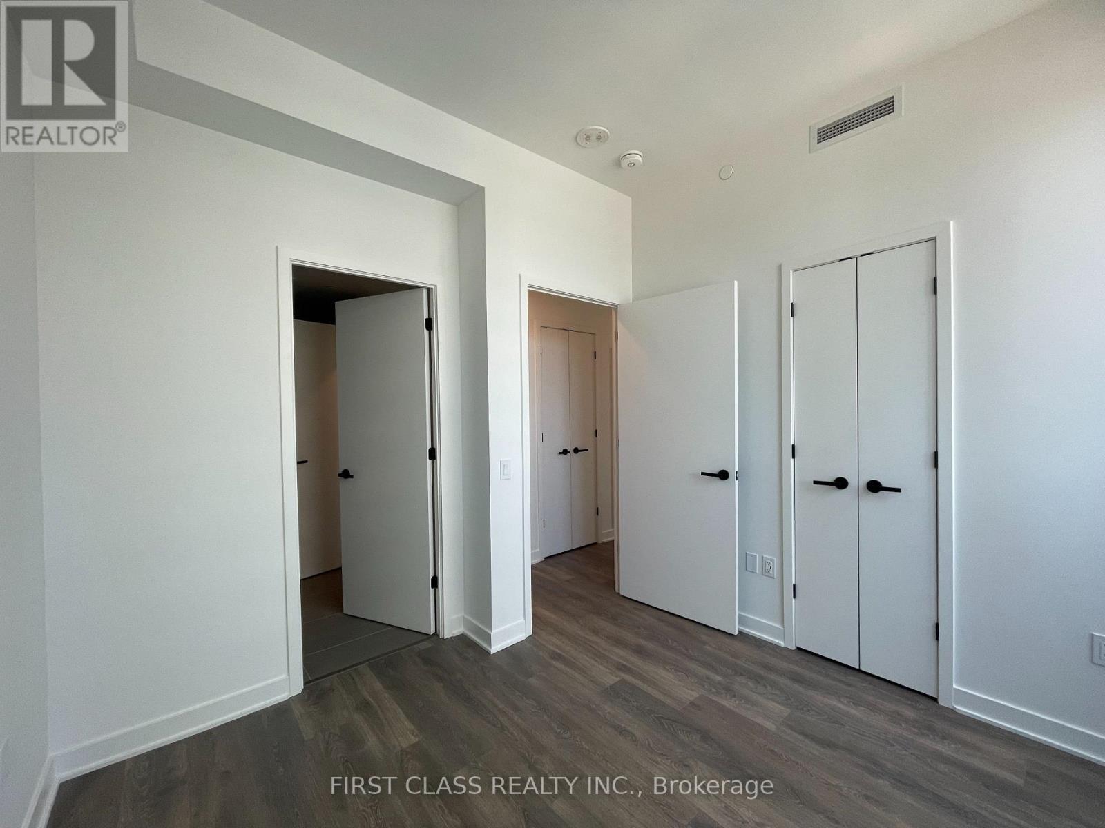 1810 - 55 Charles Street E, Toronto, Ontario  M4Y 0J1 - Photo 10 - C13588736