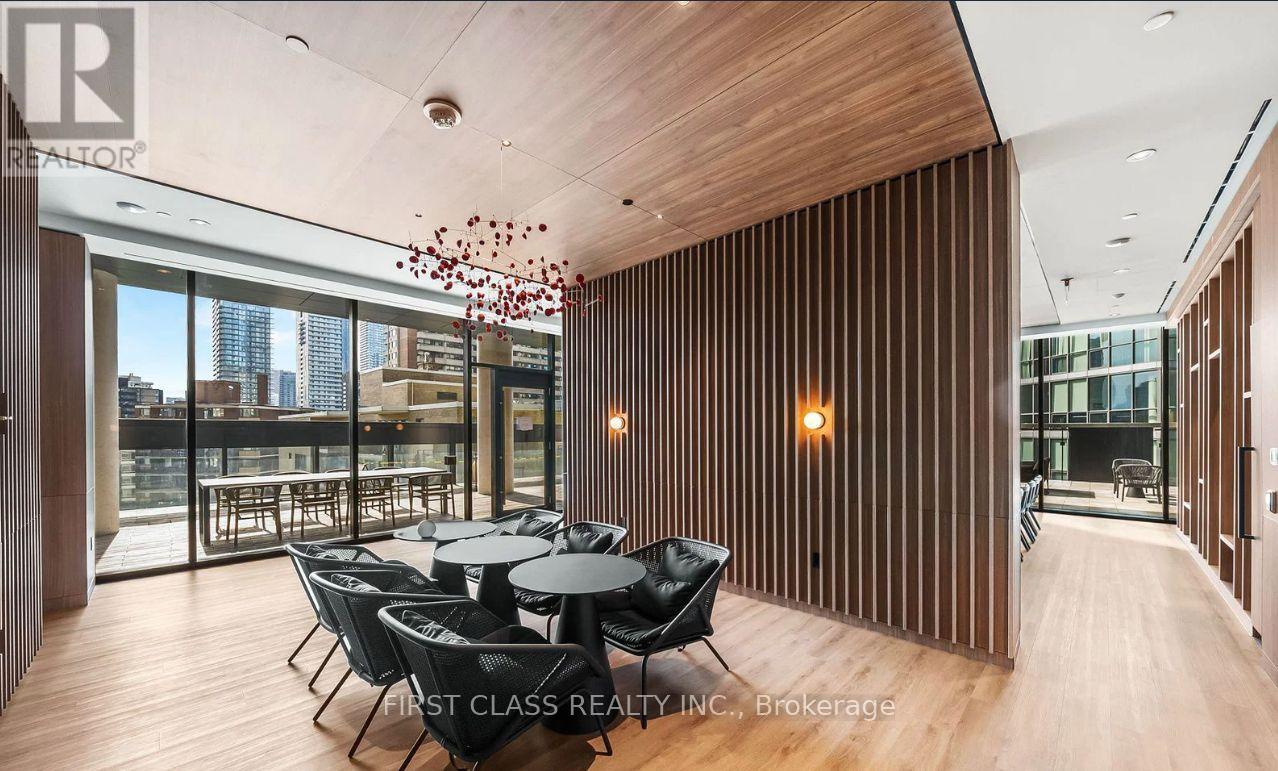 1810 - 55 Charles Street E, Toronto, Ontario  M4Y 0J1 - Photo 23 - C13588736