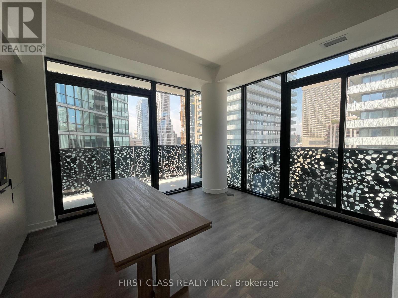 1810 - 55 Charles Street E, Toronto, Ontario  M4Y 0J1 - Photo 4 - C13588736