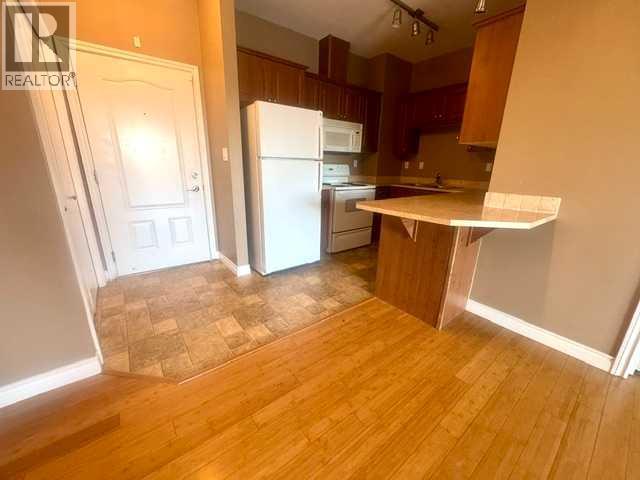 301, 9225 Lakeland Drive, Grande Prairie, Alberta  T8X 0B8 - Photo 3 - A2303502