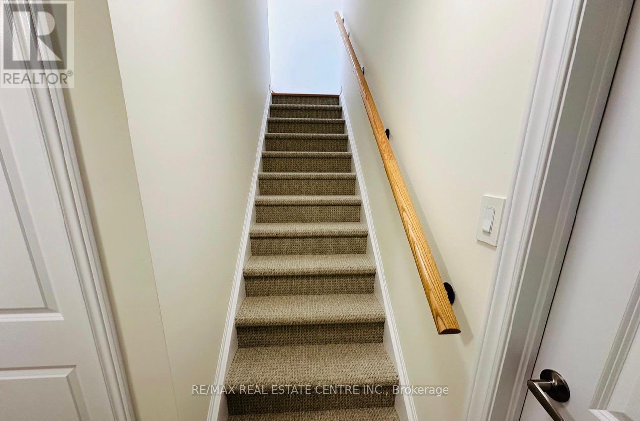 673 Ribstone Court, Oshawa, Ontario  L1K 3G7 - Photo 12 - E13588612